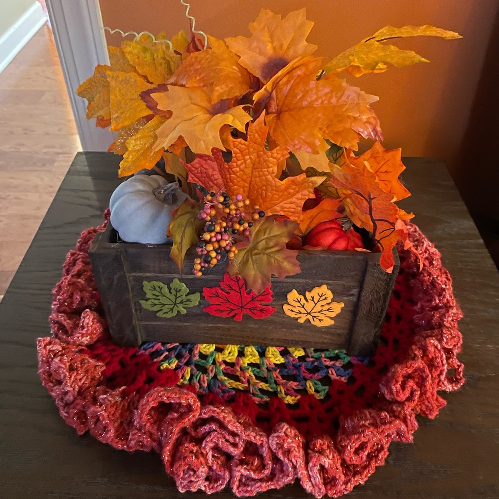 Festive mat for decorations